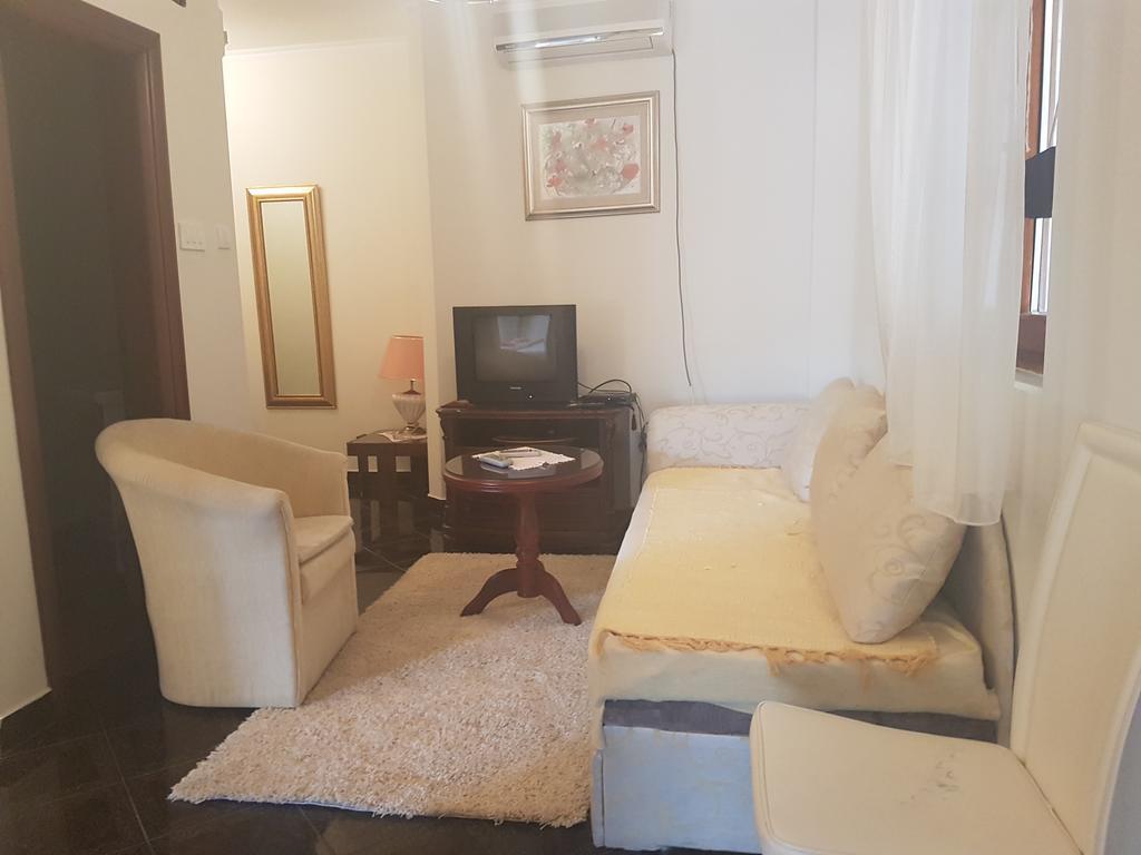 Apartments Grispolis Tivat Extérieur photo